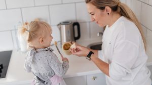 Jak wprowadzić zdrowe nawyki żywieniowe w rodzinie?